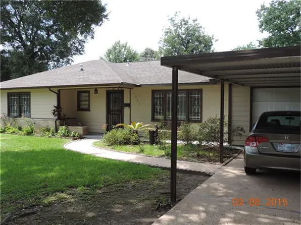 1325 Centennial Dr, Houston, TX 77055