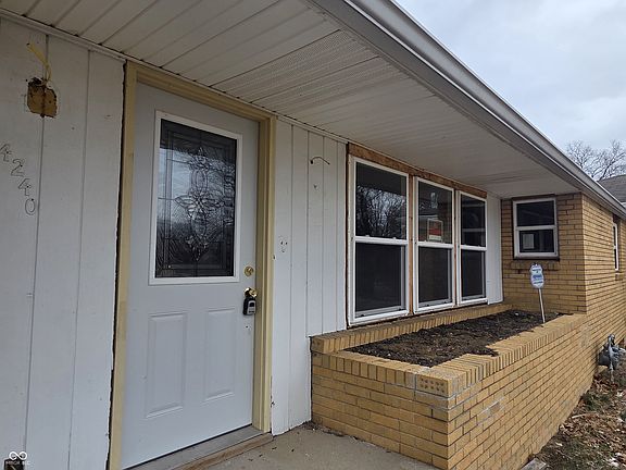 2nd image of 4240 Marrison Pl