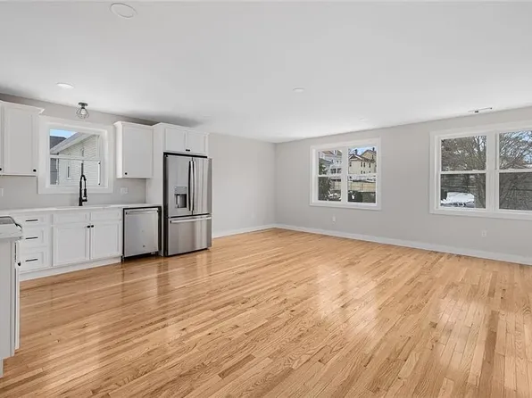 13 School St #B, West Warwick, RI 02893