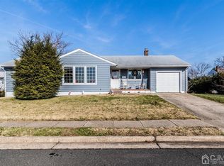 84 Louis St, Carteret, NJ