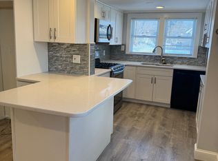 131 Friend St #1, Amesbury, MA 01913