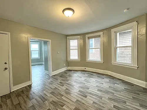 208-210 Fairview Ave #2 Photo 1