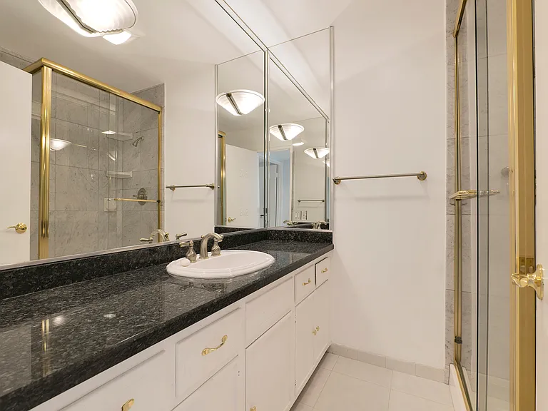 5301 Balboa Blvd #Q302 — Photo 24