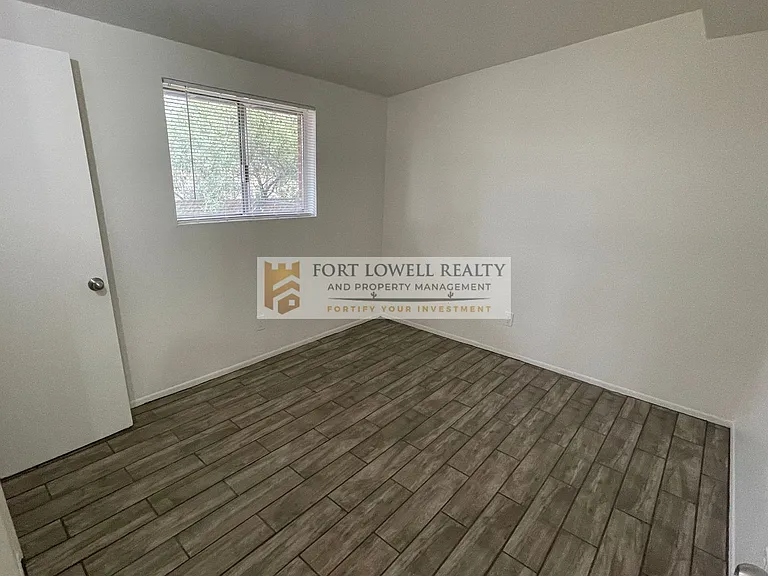 1302 N Richey Blvd — Photo 9