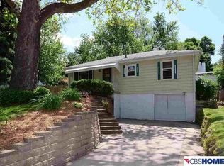 2823 Westgate Rd, Omaha, NE 68124