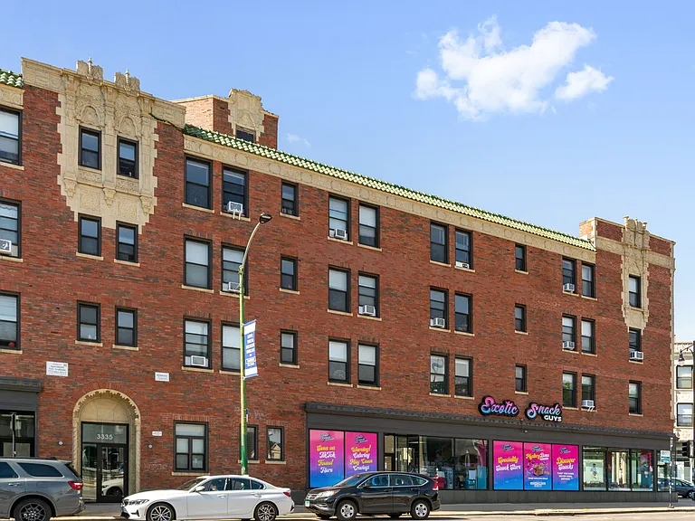 3335 W Diversey Ave #120 — Photo 1