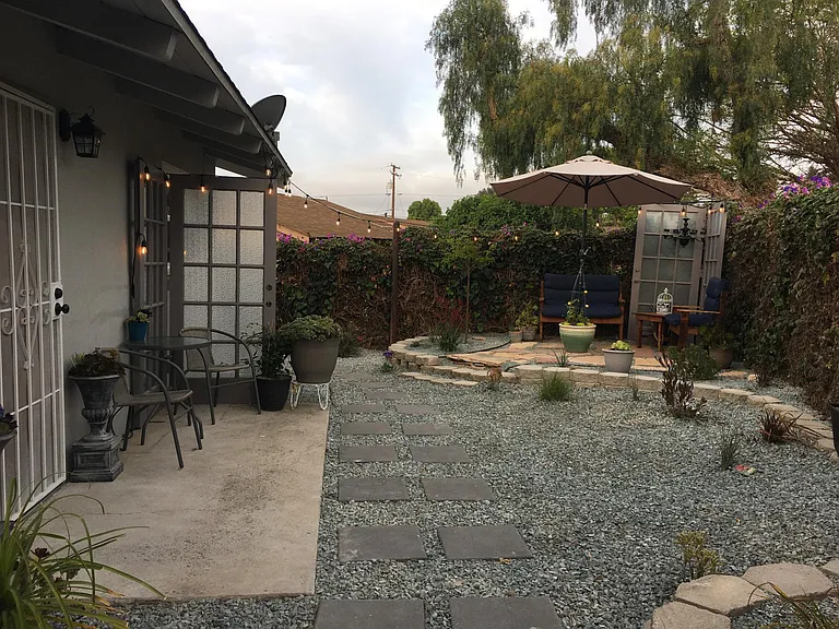 378 Hilltop Dr — Photo 17