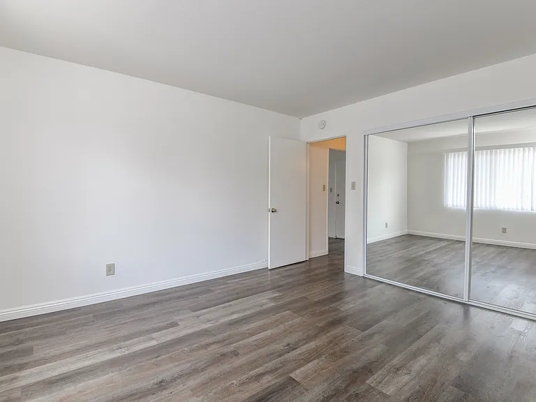 1799 N Hollywood Way #H — Photo 19