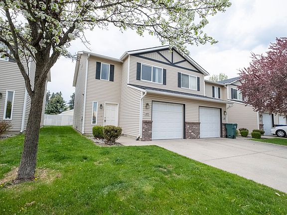 3rd image of 1493 W Hyacinth Ln