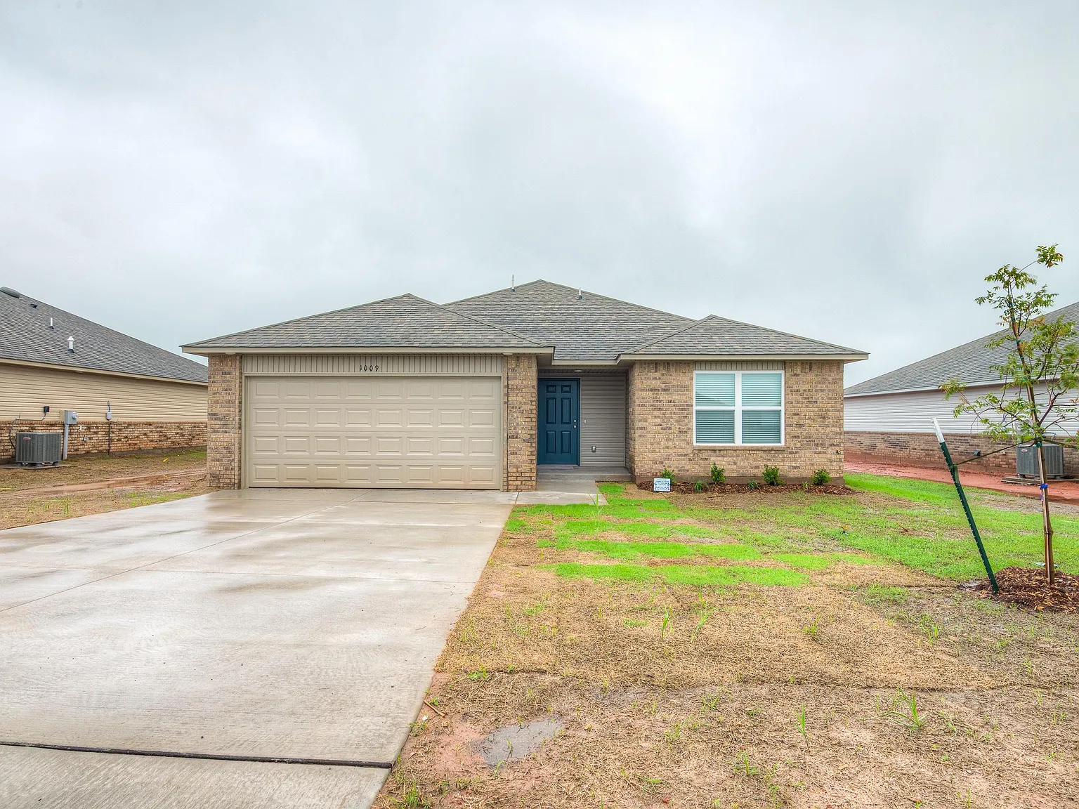 3 bed, 1393 sqft, $1,560 — Photo 2