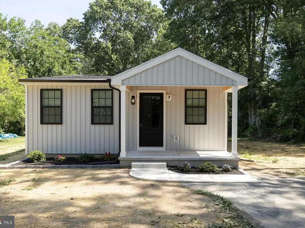 728 Prince Ave, Williamstown, NJ 08094
