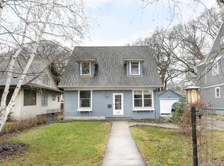 612 Reeves Dr, Grand Forks, ND 58201