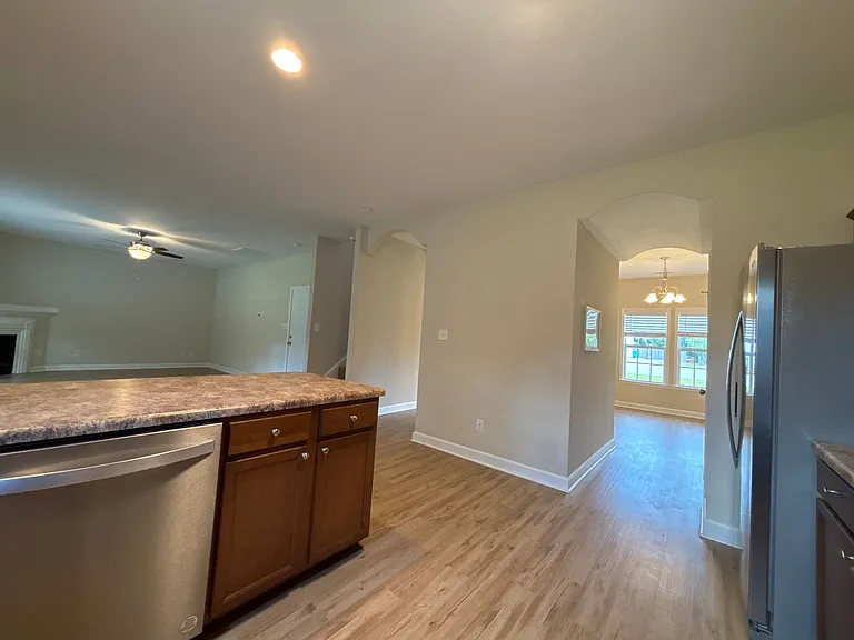 202 Prism Ct — Photo 10