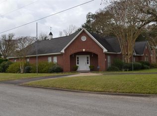 1914 Edgewood St, Liberty, TX 77575