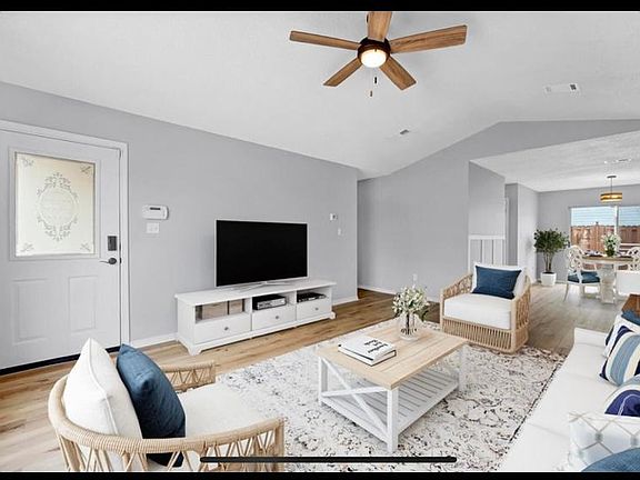 4th image of 142 Beach Dr