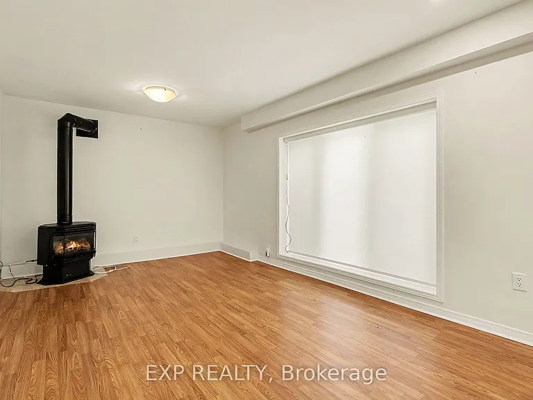 2055 Victoria St #B — Photo 6