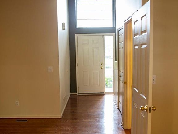 3rd image of 29502 Juneau Ln #1