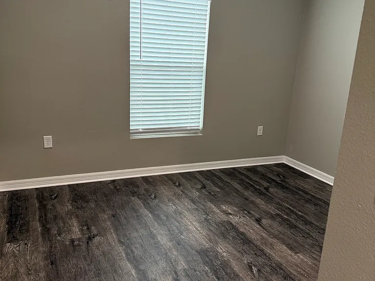 1336 Axel Cir — Photo 17