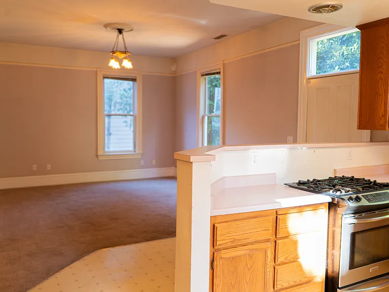 925 F St #2 — Photo 6