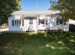 155 Michigan Dr, Elk Run Heights, IA 50707