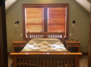 327 SE 94th Ave, Portland, OR 97216