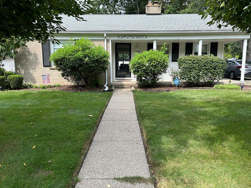 1st image of 27449 Shagbark Dr