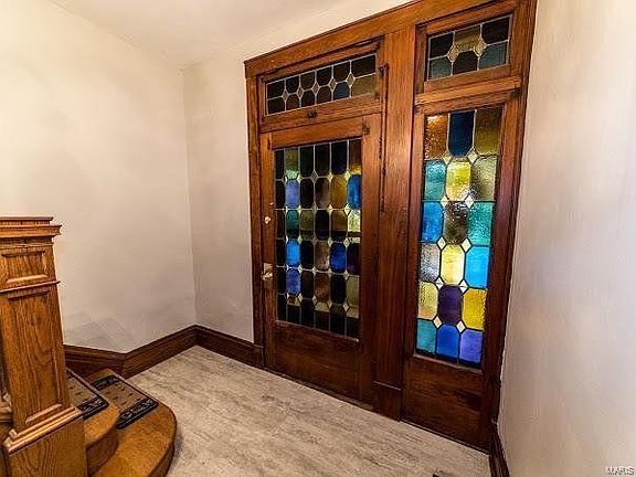 3rd image of 4507 S Grand Blvd #1F