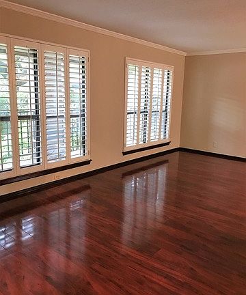4th image of 1702 Encino Spg