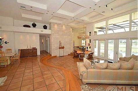 2nd image of 10471 Stonebridge Blvd