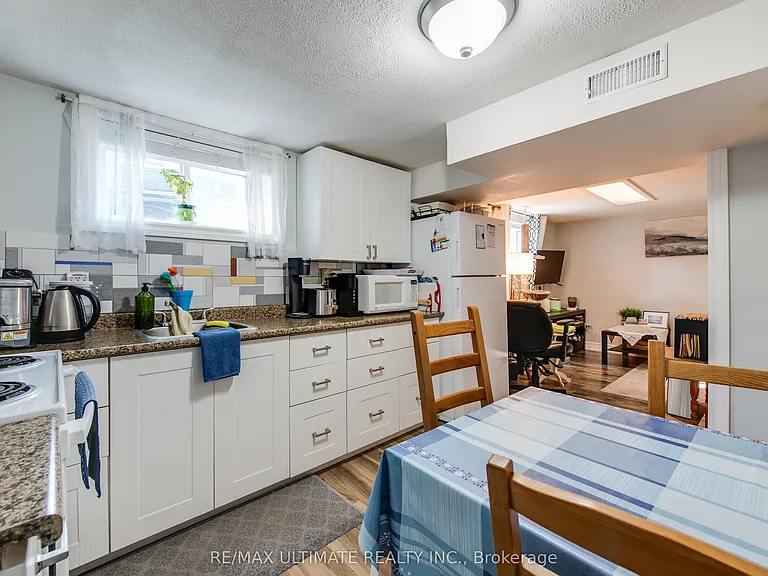 5 Burrard Rd #LOWER — Photo 2