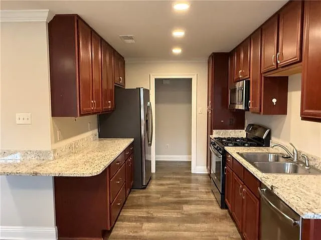 1055 Bonnabel Blvd — Photo 4
