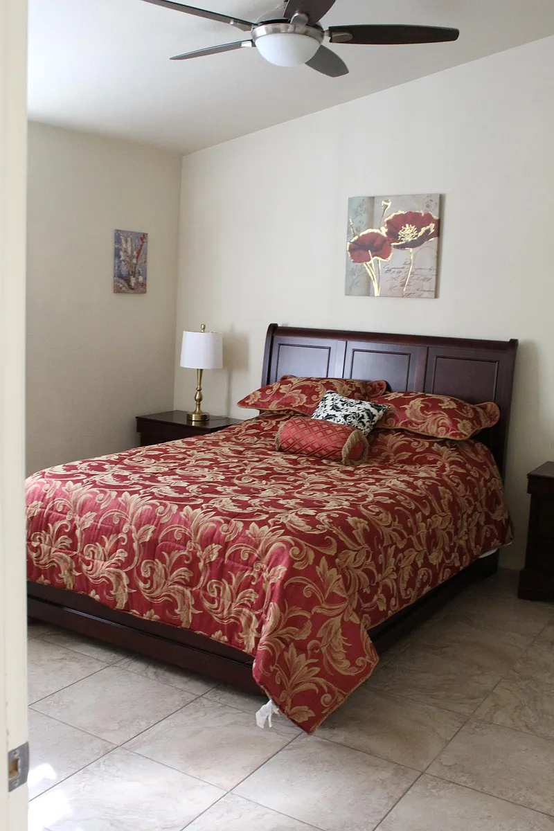 Master bedroom - 6405 Blue Blossom Ave