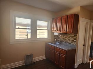 102 Bement Ave FLOOR 2, Staten Island, NY 10310