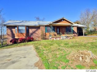 711 Section Line Rd NW, Hanceville, AL 35077