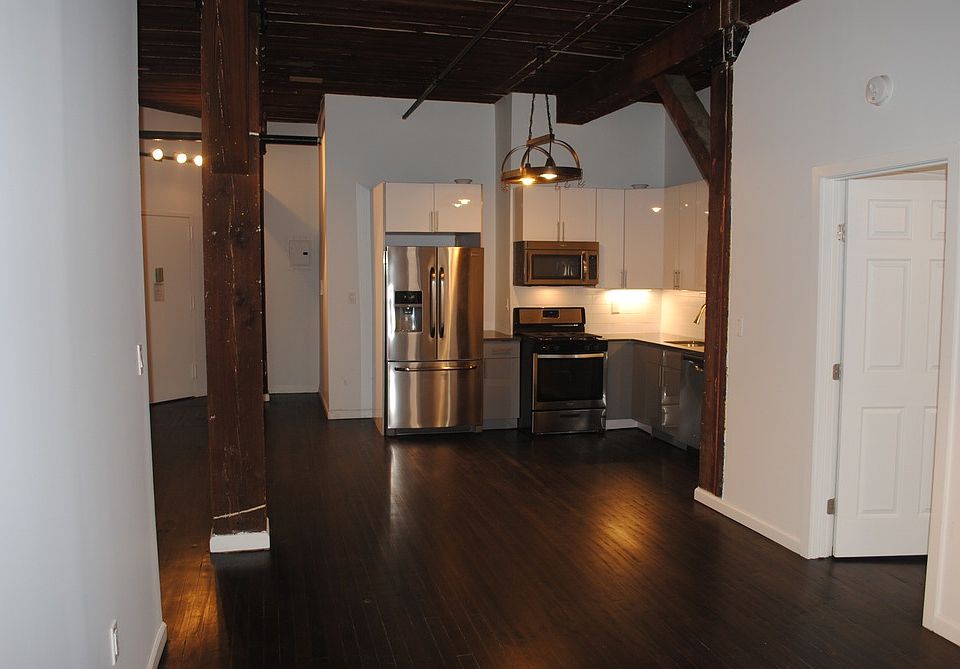 1st image of 79 Clifton Pl APT 4D