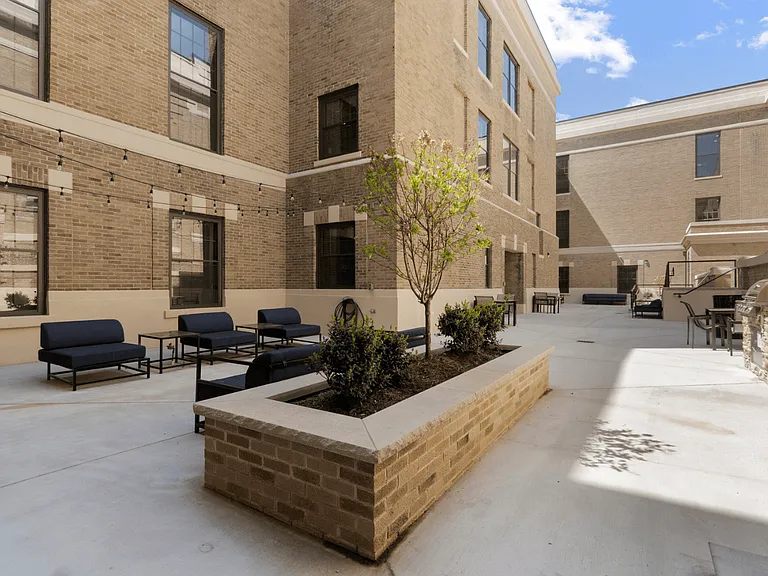 Colonial Flats — Photo 10