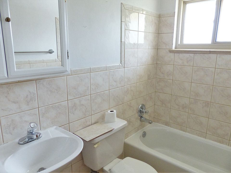 2nd image of 5455 Columbine Dr