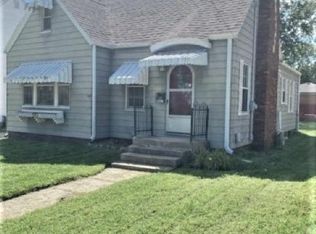 1007 S 14th St, Pekin, IL 61554