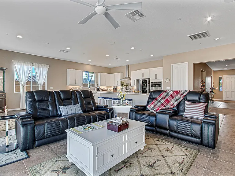 10930 Krista Leigh Ave — Photo 23