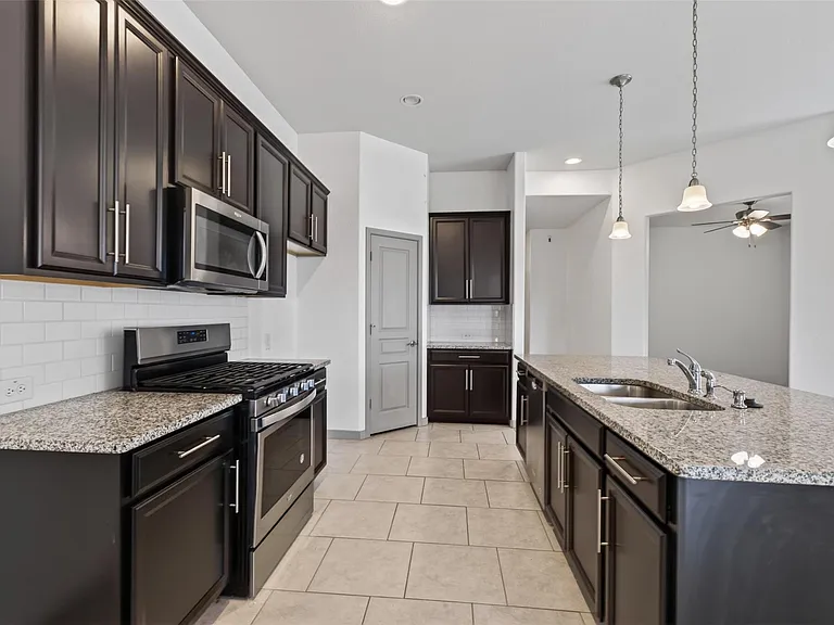 5202 Rue Dela Croix Dr — Photo 14