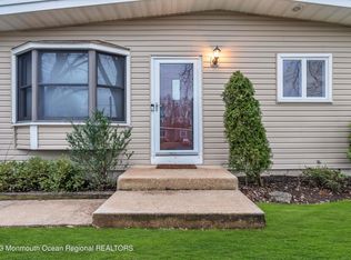 265 Parkview Ter, Lincroft, NJ 07738