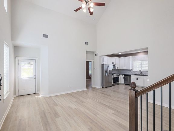 2nd image of 2001 Faro Dr APT 37