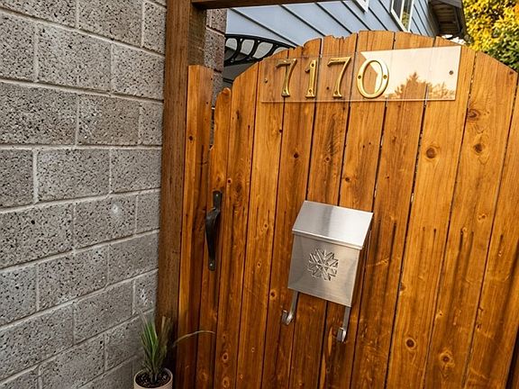 5th image of 10 116th St N #6