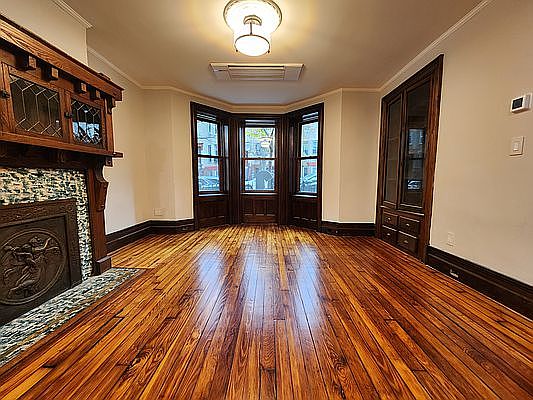 4th image of 560 53rd St Floor 1