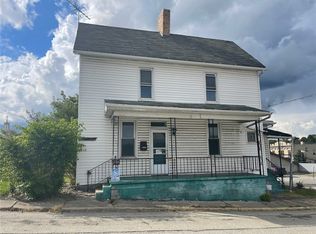 206 Maple St, Irwin, PA 15642