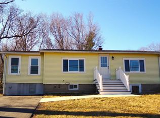 463 New Zealand Rd, Seabrook, NH 03874