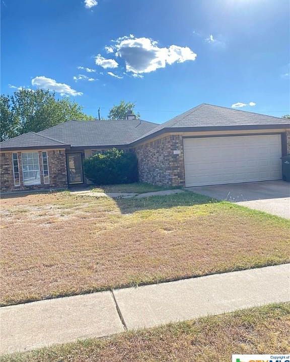 1st image of 109 W Blancas Dr