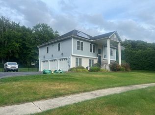 518 Shaker Rd, East Longmeadow, MA 01028