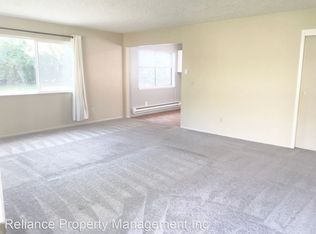 8609 N Hurst Ave, Portland, OR 97203