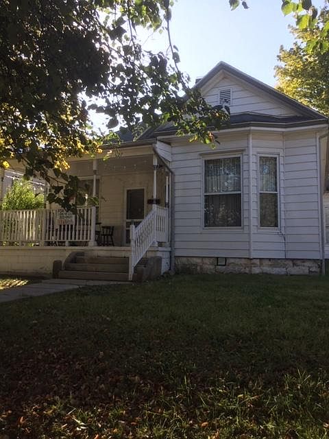 1st image of 527 N Lincoln St